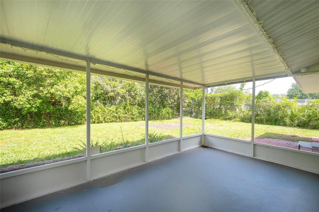 For Sale: $369,000 (3 beds, 2 baths, 1572 Square Feet)