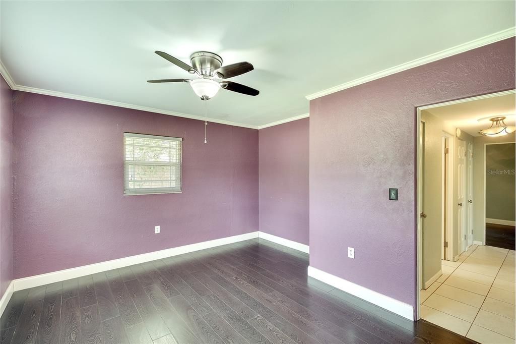 For Sale: $369,000 (3 beds, 2 baths, 1572 Square Feet)