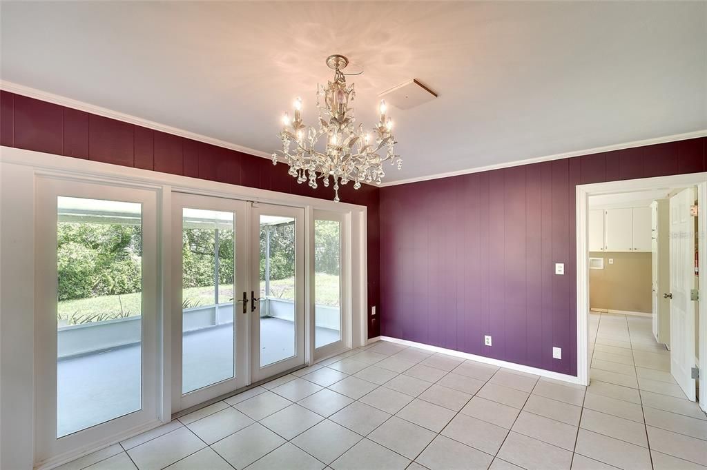 For Sale: $369,000 (3 beds, 2 baths, 1572 Square Feet)