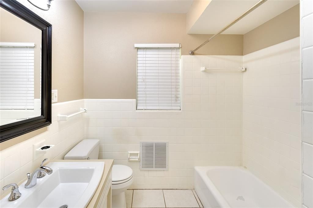 For Sale: $369,000 (3 beds, 2 baths, 1572 Square Feet)