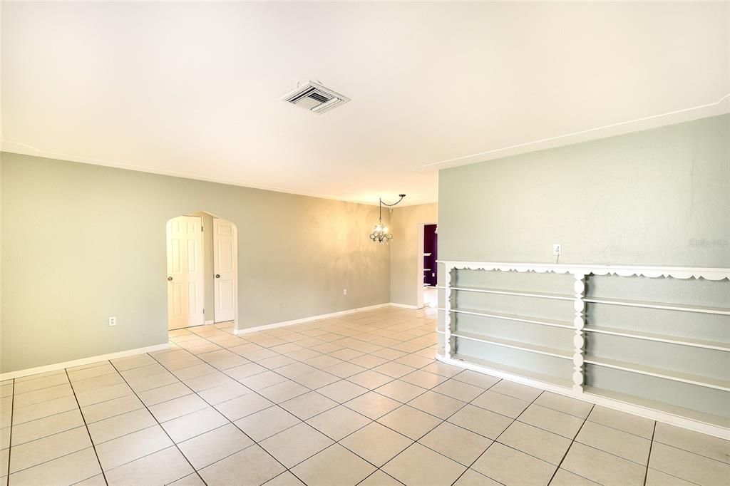 For Sale: $369,000 (3 beds, 2 baths, 1572 Square Feet)