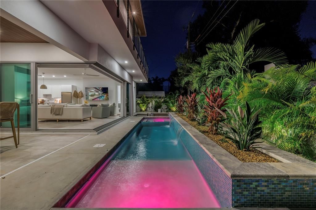 For Sale: $2,500,000 (6 beds, 6 baths, 3765 Square Feet)