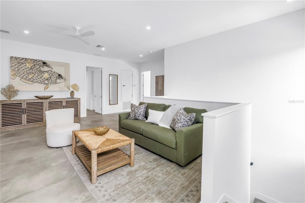 For Sale: $2,500,000 (6 beds, 6 baths, 3765 Square Feet)