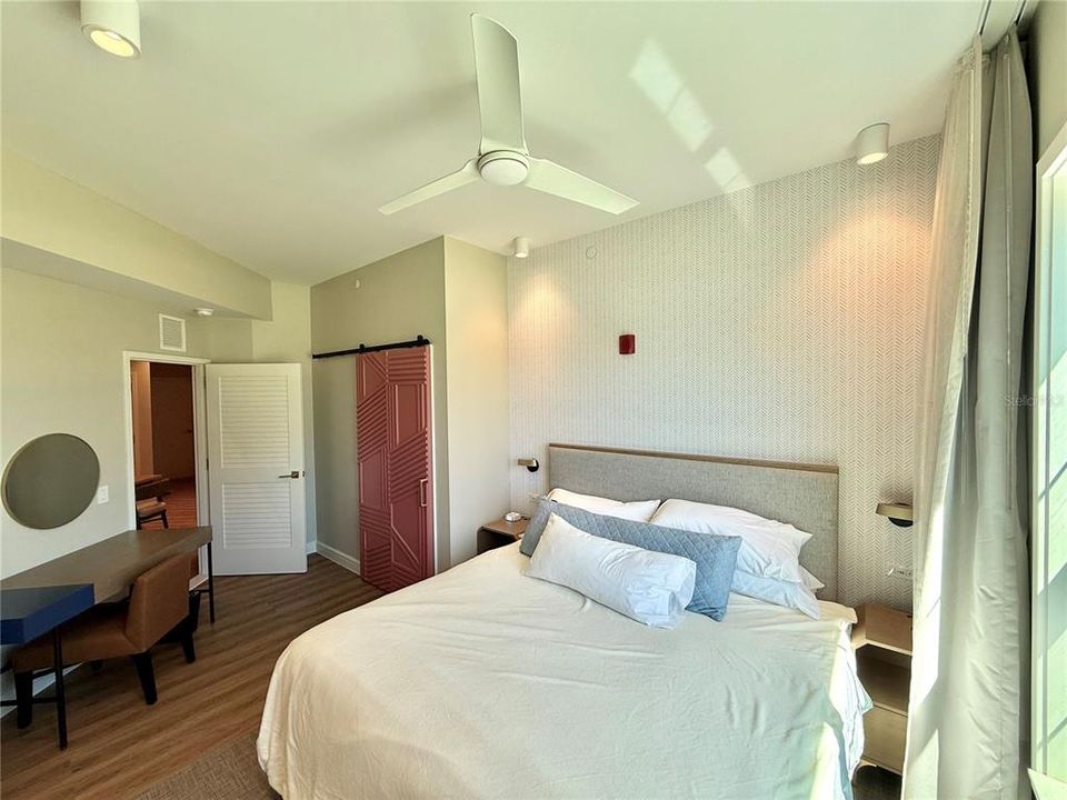 For Rent: $2,500 (2 beds, 2 baths, 1267 Square Feet)