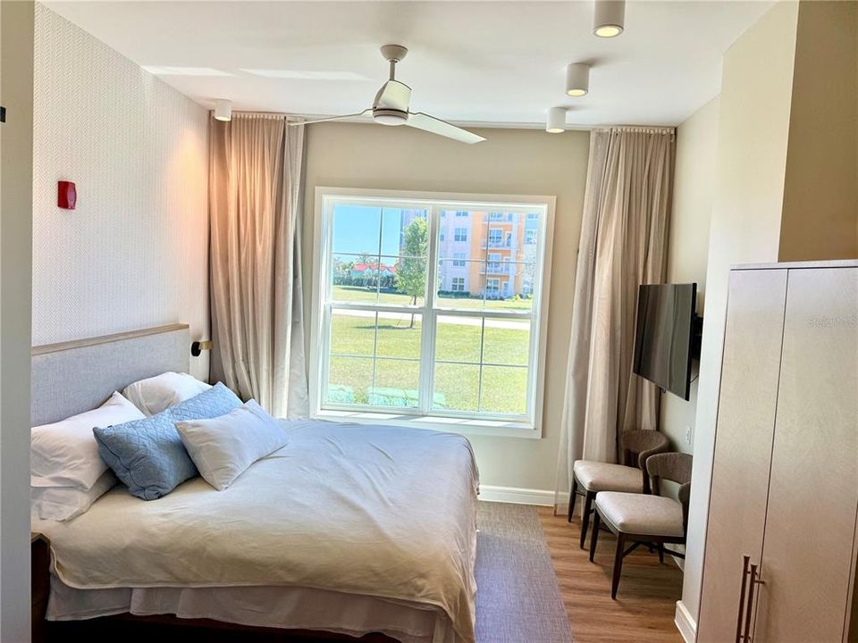 For Rent: $2,500 (2 beds, 2 baths, 1267 Square Feet)