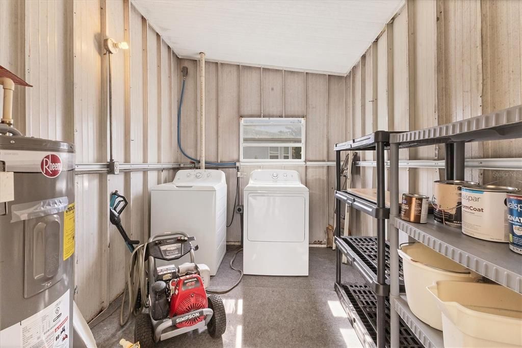 Activo con contrato: $165,900 (2 camas, 2 baños, 1000 Pies cuadrados)