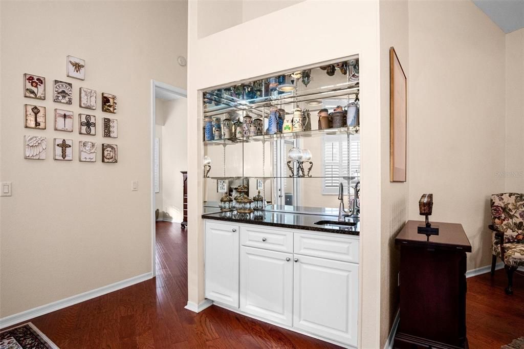 En Venta: $369,900 (2 camas, 2 baños, 1617 Pies cuadrados)