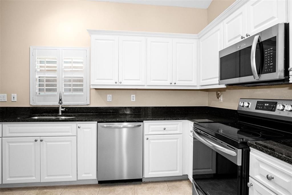 En Venta: $369,900 (2 camas, 2 baños, 1617 Pies cuadrados)