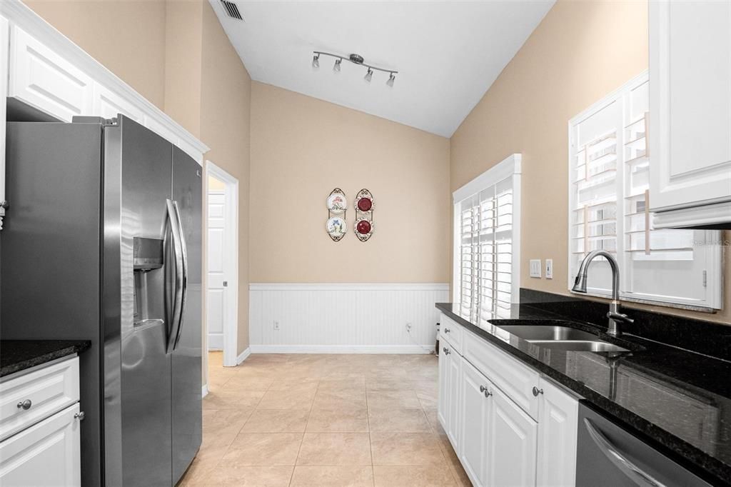 En Venta: $369,900 (2 camas, 2 baños, 1617 Pies cuadrados)