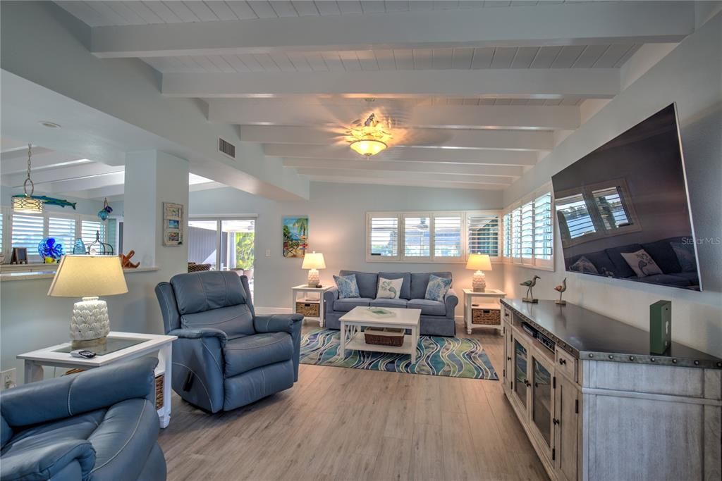 待售: $1,500,000 (3 贝兹, 3 浴室, 1440 平方英尺)