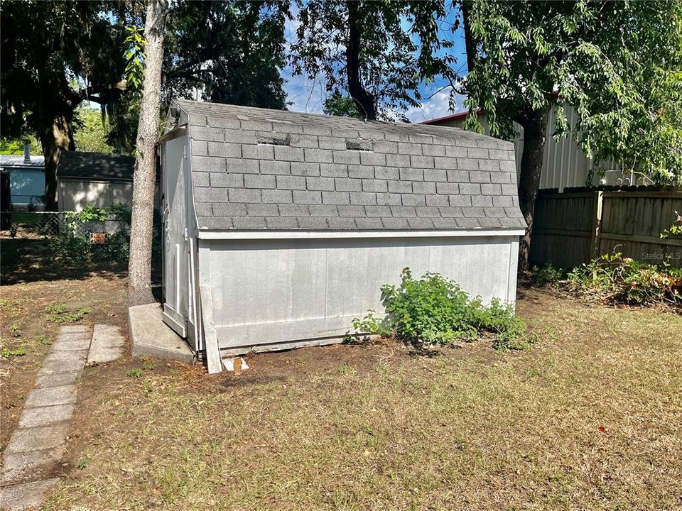 For Sale: $148,900 (2 beds, 2 baths, 1012 Square Feet)