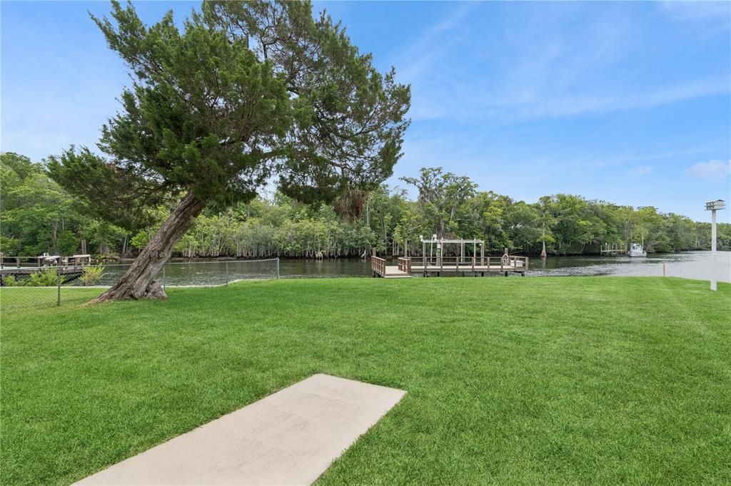 На продажу: $1,060,000 (3 спален, 2 ванн, 2117 Квадратных фут)