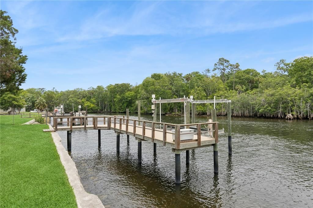 На продажу: $1,060,000 (3 спален, 2 ванн, 2117 Квадратных фут)