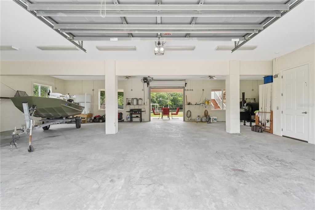 На продажу: $1,060,000 (3 спален, 2 ванн, 2117 Квадратных фут)