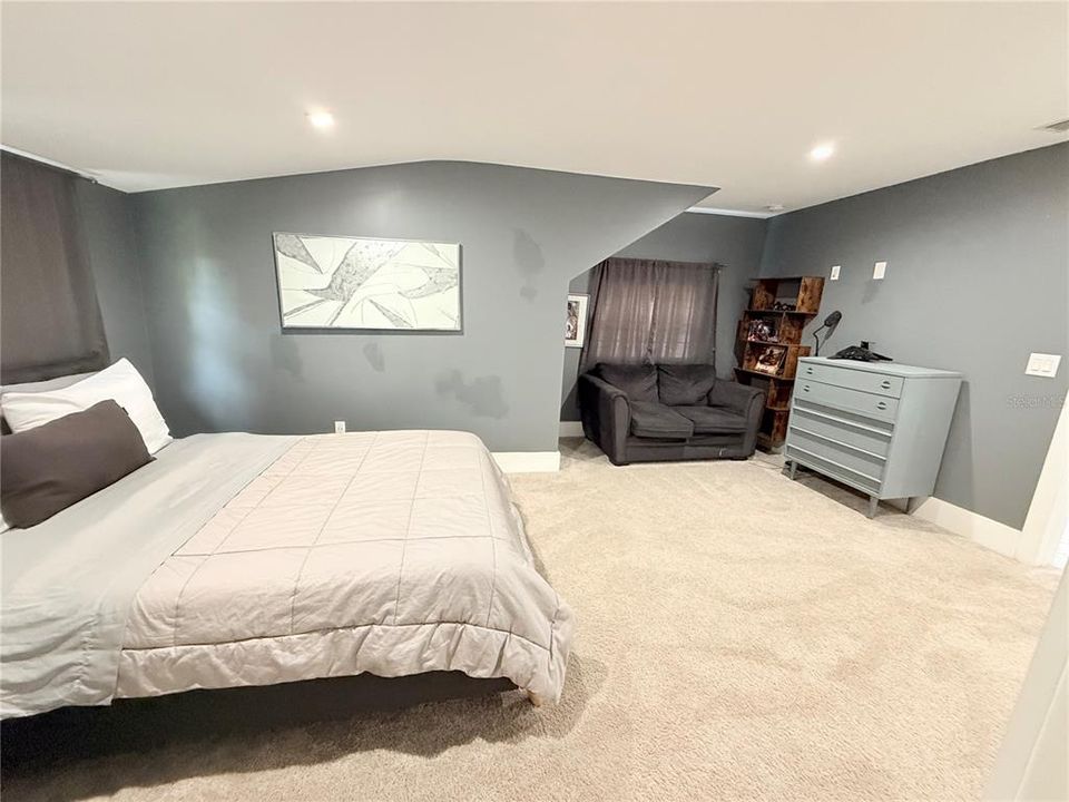 待售: $849,950 (5 贝兹, 4 浴室, 5200 平方英尺)