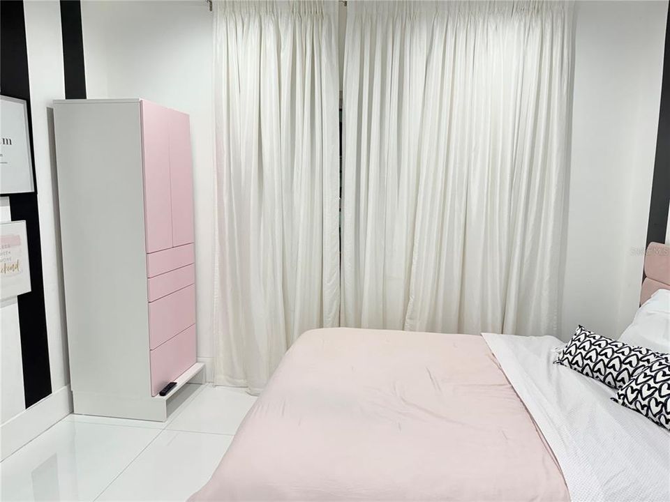 待售: $849,950 (5 贝兹, 4 浴室, 5200 平方英尺)