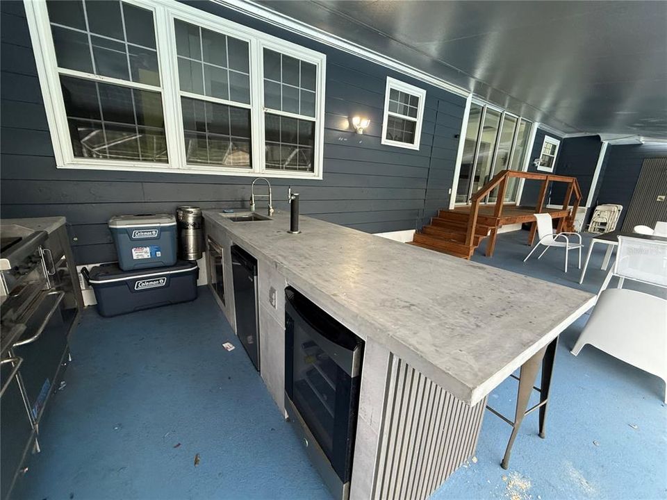 待售: $849,950 (5 贝兹, 4 浴室, 5200 平方英尺)