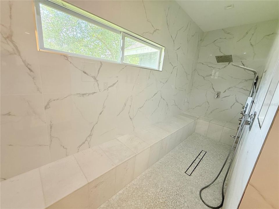 待售: $849,950 (5 贝兹, 4 浴室, 5200 平方英尺)