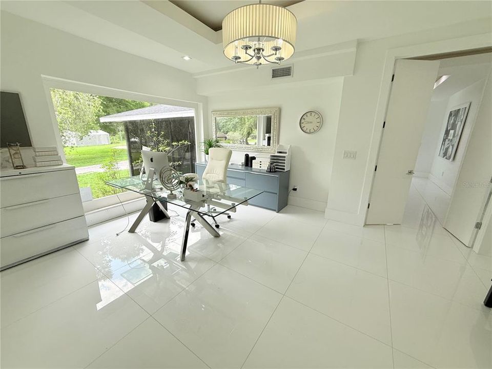 待售: $849,950 (5 贝兹, 4 浴室, 5200 平方英尺)