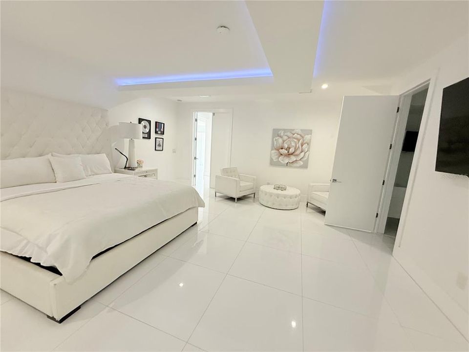 待售: $849,950 (5 贝兹, 4 浴室, 5200 平方英尺)