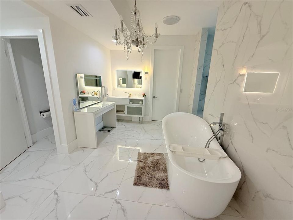 待售: $849,950 (5 贝兹, 4 浴室, 5200 平方英尺)