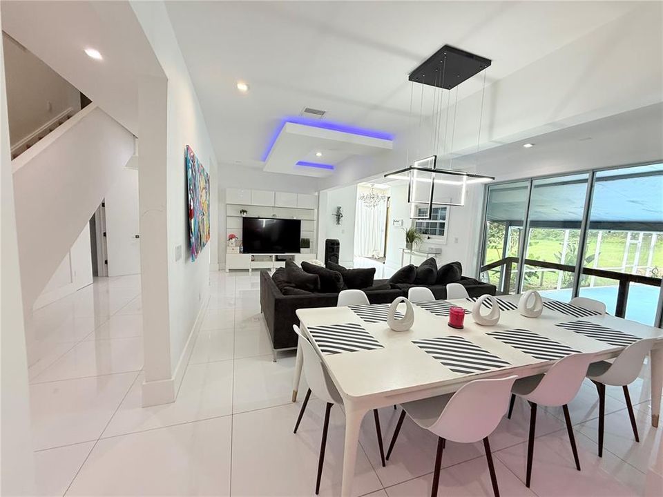 待售: $849,950 (5 贝兹, 4 浴室, 5200 平方英尺)