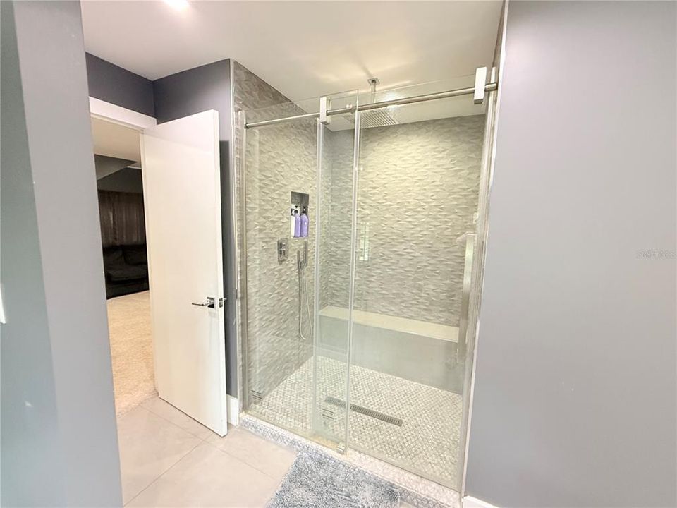 待售: $849,950 (5 贝兹, 4 浴室, 5200 平方英尺)