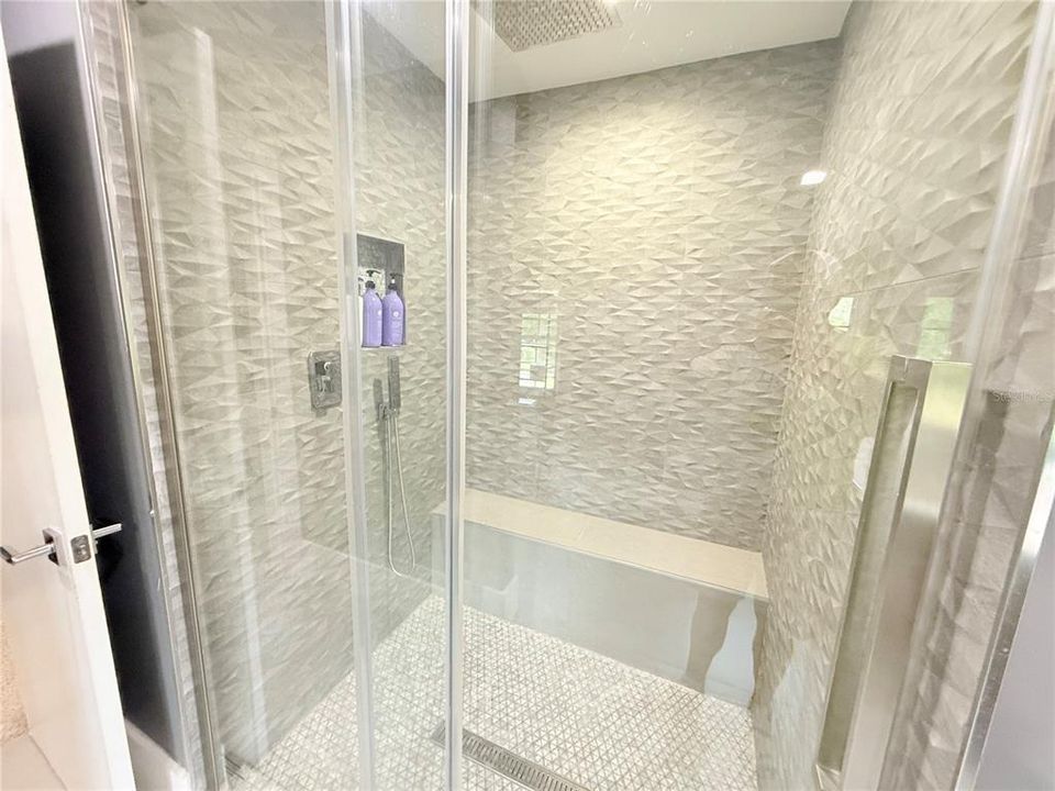 待售: $849,950 (5 贝兹, 4 浴室, 5200 平方英尺)