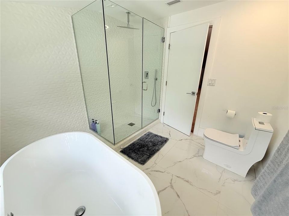 待售: $849,950 (5 贝兹, 4 浴室, 5200 平方英尺)