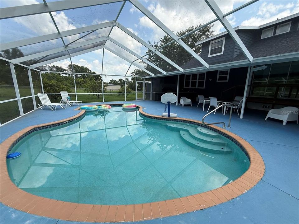 待售: $849,950 (5 贝兹, 4 浴室, 5200 平方英尺)