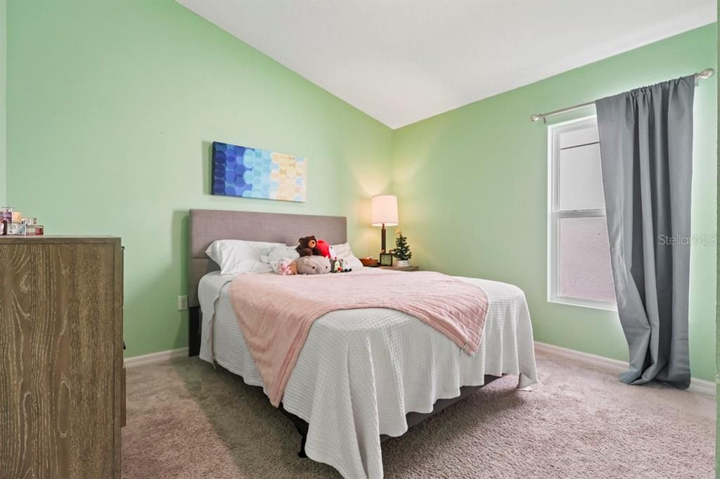 Под контрактом: $295,000 (4 спален, 2 ванн, 1848 Квадратных фут)