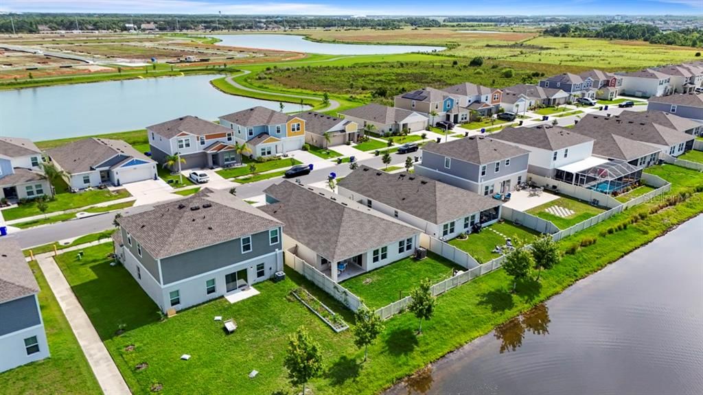 Под контрактом: $295,000 (4 спален, 2 ванн, 1848 Квадратных фут)