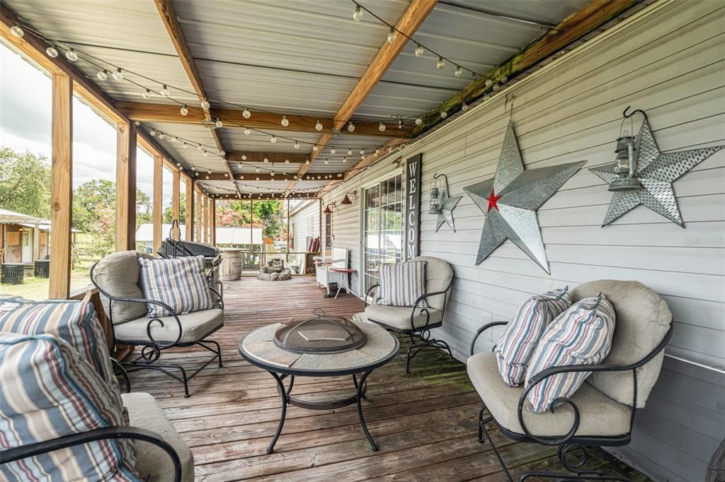 En Venta: $339,900 (4 camas, 3 baños, 2356 Pies cuadrados)