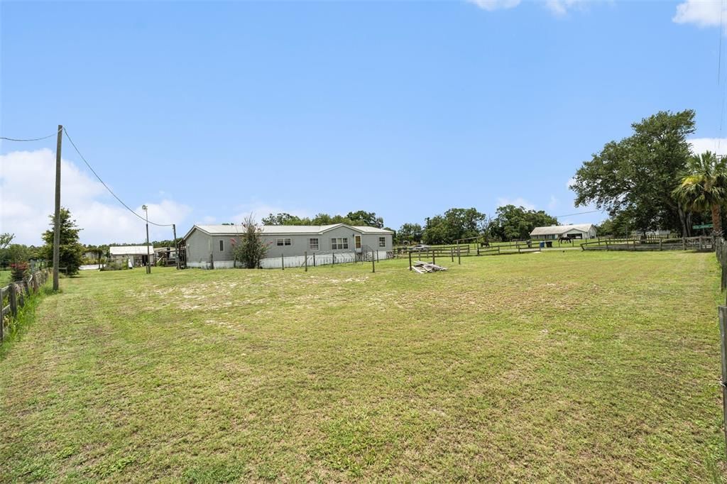 En Venta: $339,900 (4 camas, 3 baños, 2356 Pies cuadrados)