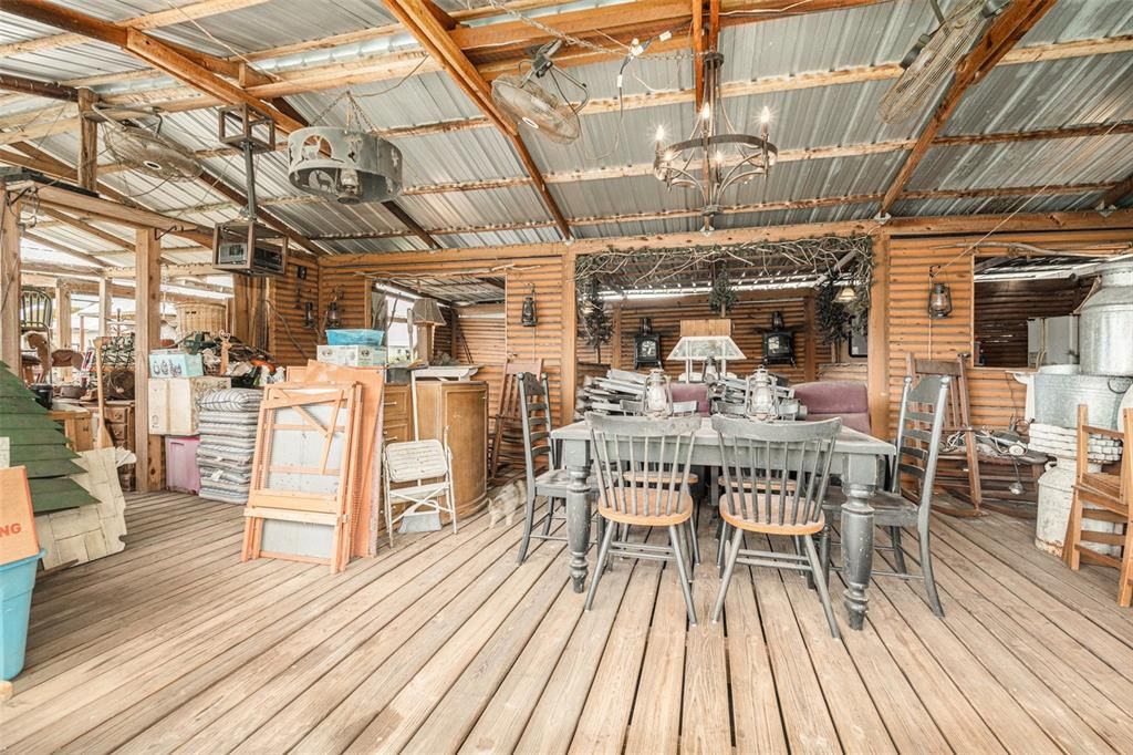 En Venta: $339,900 (4 camas, 3 baños, 2356 Pies cuadrados)