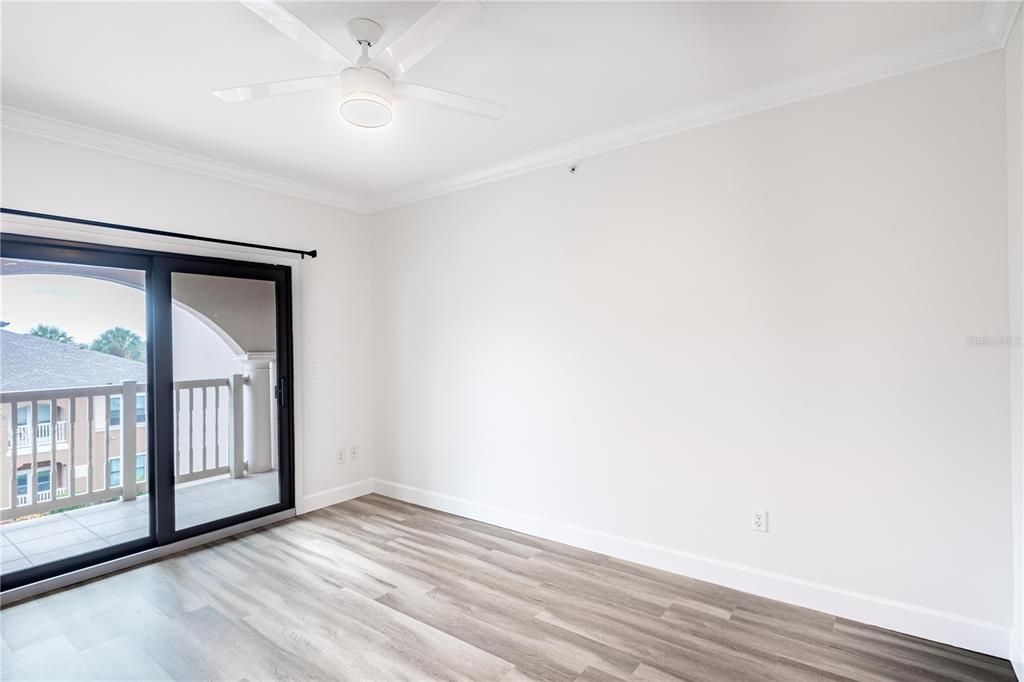 For Sale: $219,700 (2 beds, 2 baths, 1088 Square Feet)