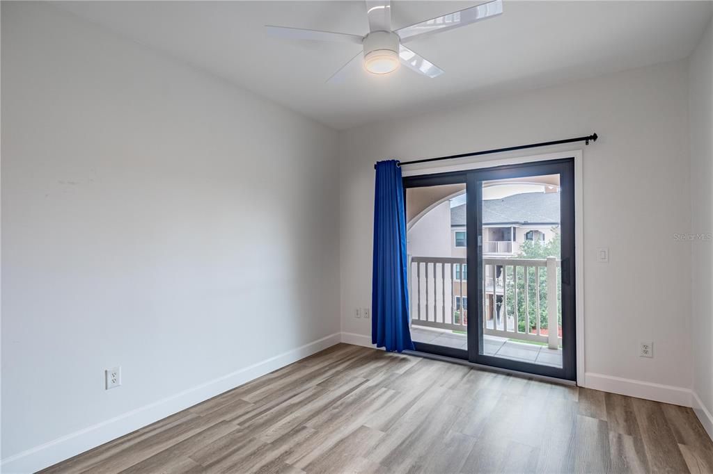 For Sale: $219,700 (2 beds, 2 baths, 1088 Square Feet)