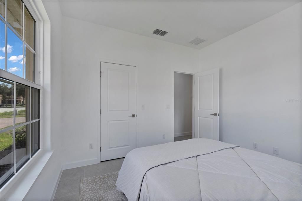 For Rent: $1,400 (2 beds, 2 baths, 1056 Square Feet)
