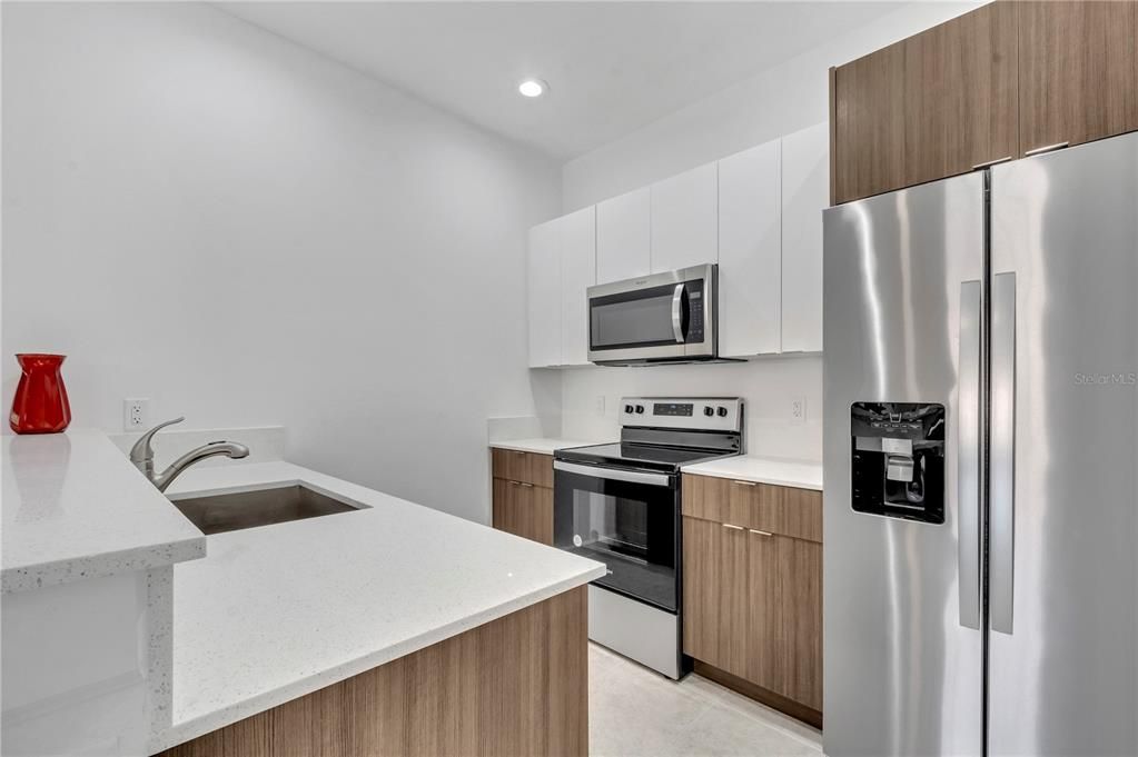 For Rent: $1,400 (2 beds, 2 baths, 1056 Square Feet)
