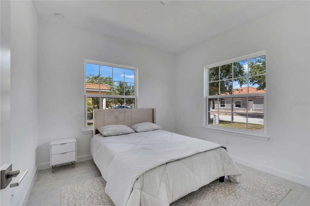 For Rent: $1,400 (2 beds, 2 baths, 1056 Square Feet)