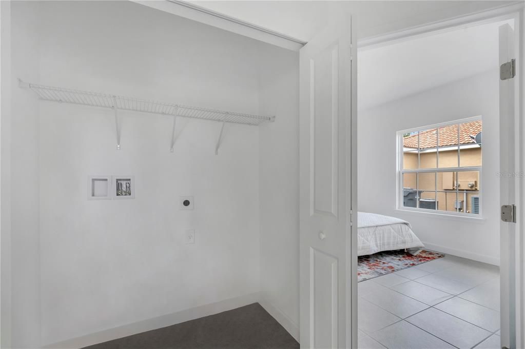 For Rent: $1,400 (2 beds, 2 baths, 1056 Square Feet)