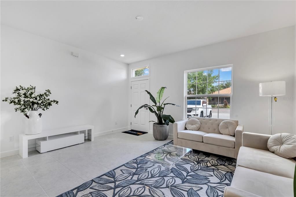 For Rent: $1,400 (2 beds, 2 baths, 1056 Square Feet)