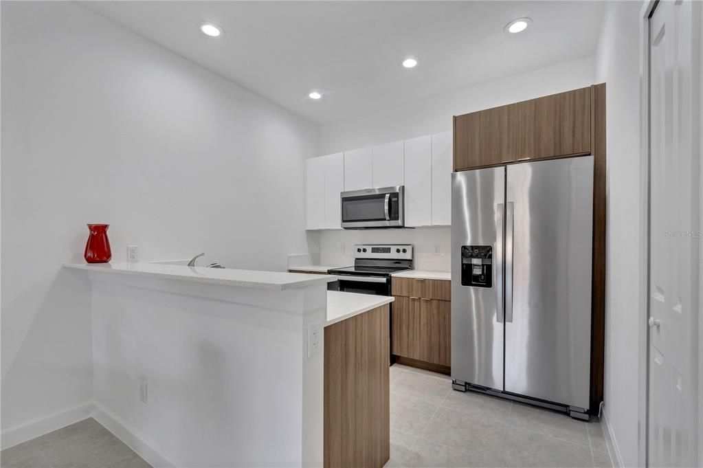 For Rent: $1,400 (2 beds, 2 baths, 1056 Square Feet)