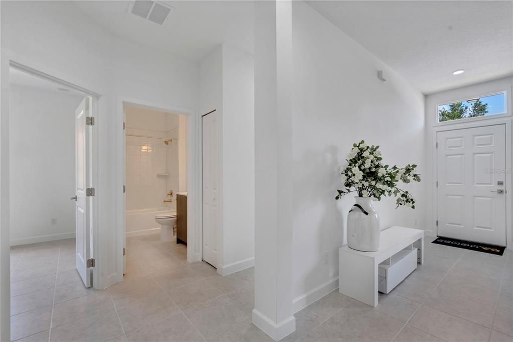 For Rent: $1,400 (2 beds, 2 baths, 1056 Square Feet)