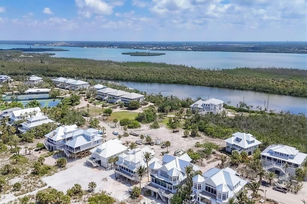 待售: $167,000 (0.14 acres)