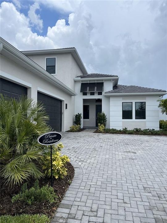Recently Sold: $1,212,934 (4 beds, 4 baths, 3504 Square Feet)