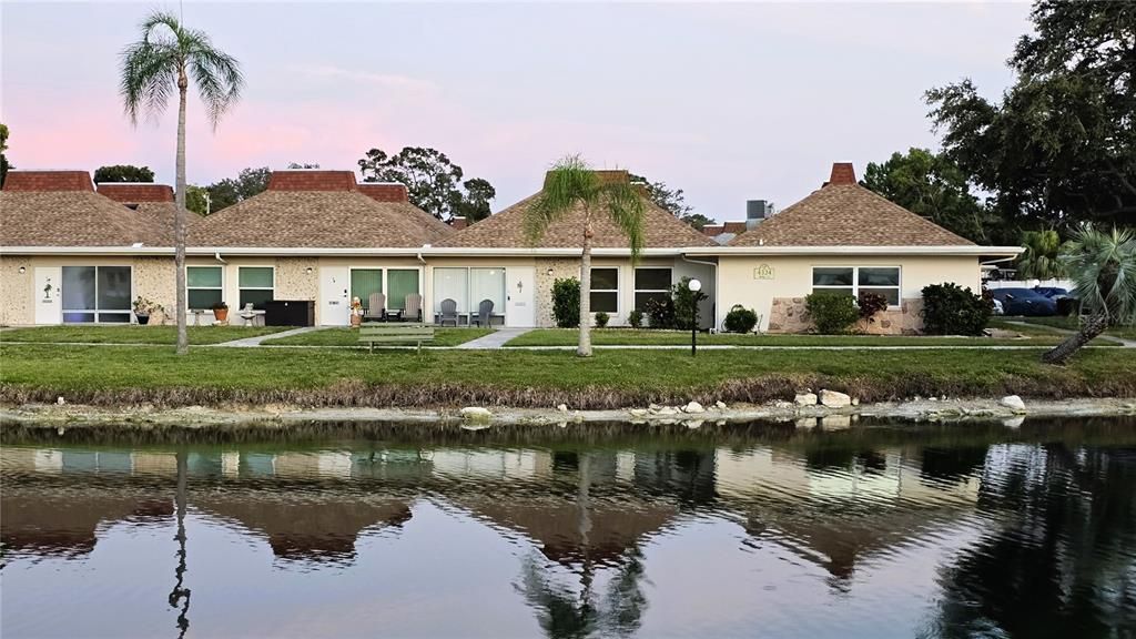 For Sale: $154,900 (2 beds, 1 baths, 825 Square Feet)