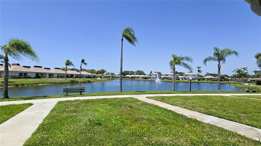 For Sale: $154,900 (2 beds, 1 baths, 825 Square Feet)