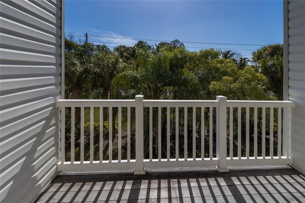 For Sale: $339,900 (4 beds, 3 baths, 2604 Square Feet)