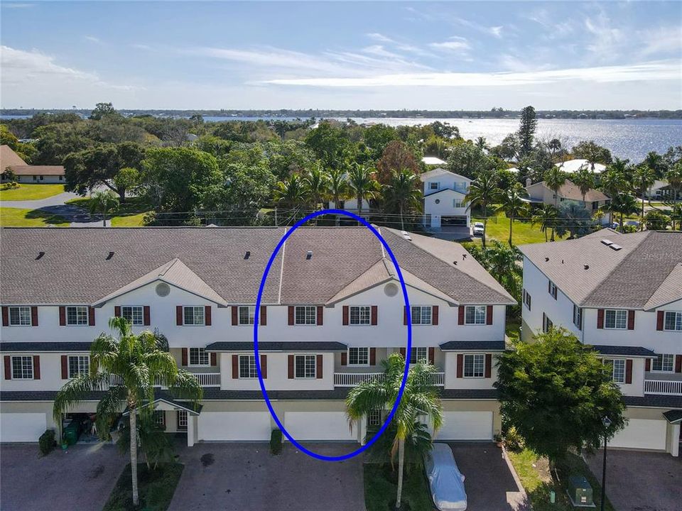 For Sale: $339,900 (4 beds, 3 baths, 2604 Square Feet)